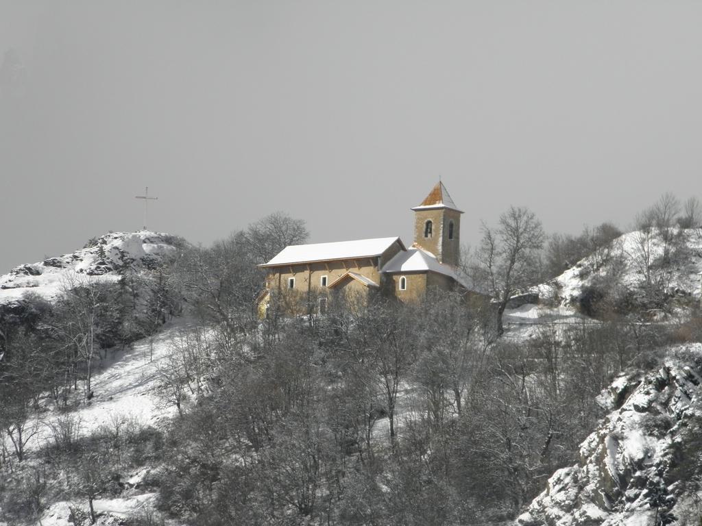 Gite Auberge Les Terres Blanches De Meolans Bagian luar foto