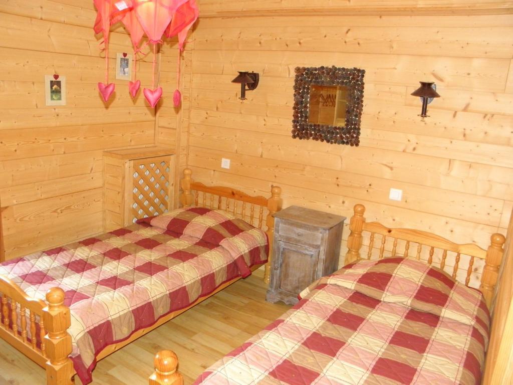 Gite Auberge Les Terres Blanches De Meolans Ruang foto