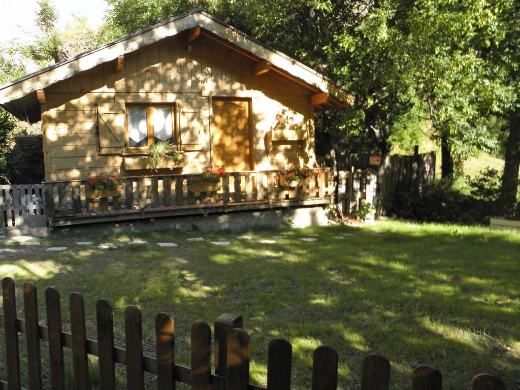 Gite Auberge Les Terres Blanches De Meolans Bagian luar foto