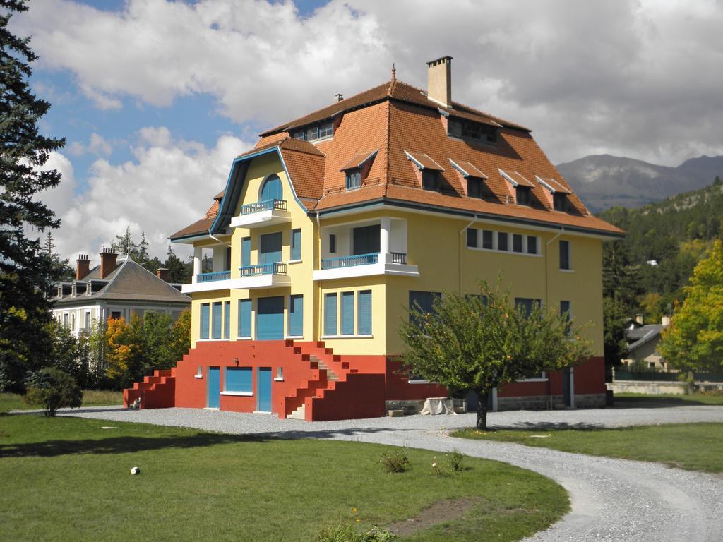 Gite Auberge Les Terres Blanches De Meolans Bagian luar foto