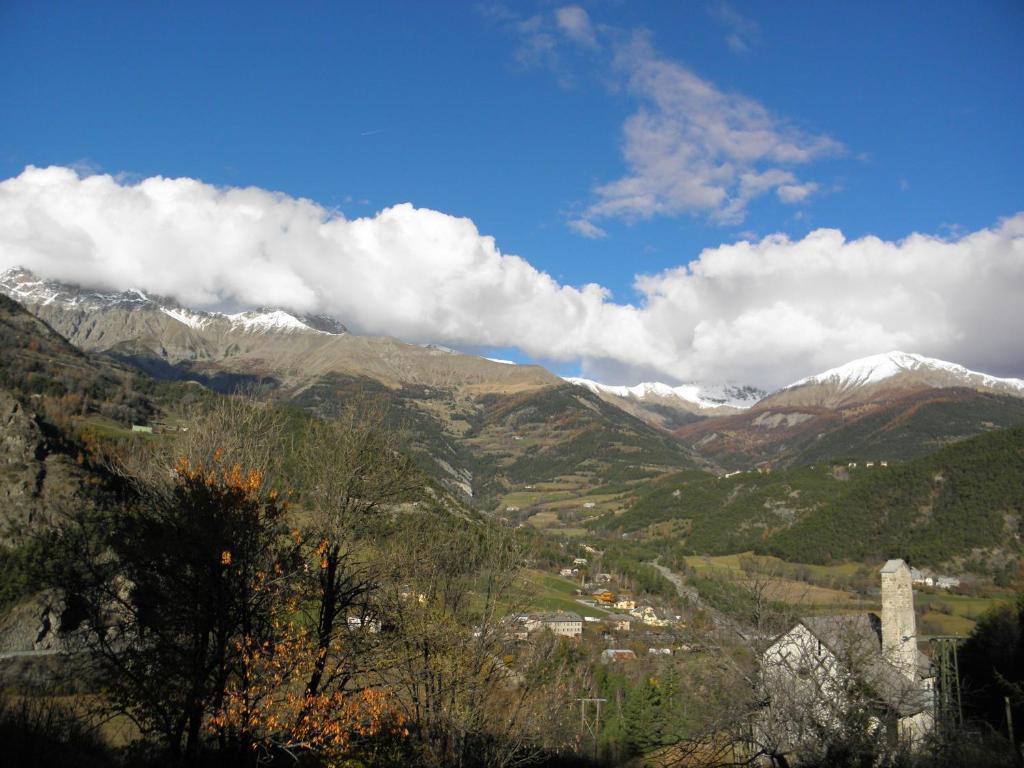 Gite Auberge Les Terres Blanches De Meolans Ruang foto