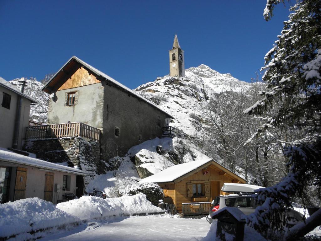 Gite Auberge Les Terres Blanches De Meolans Bagian luar foto