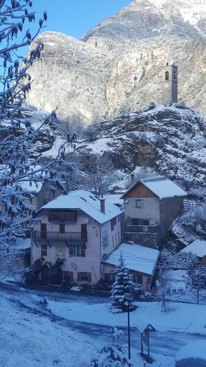 Gite Auberge Les Terres Blanches De Meolans Bagian luar foto